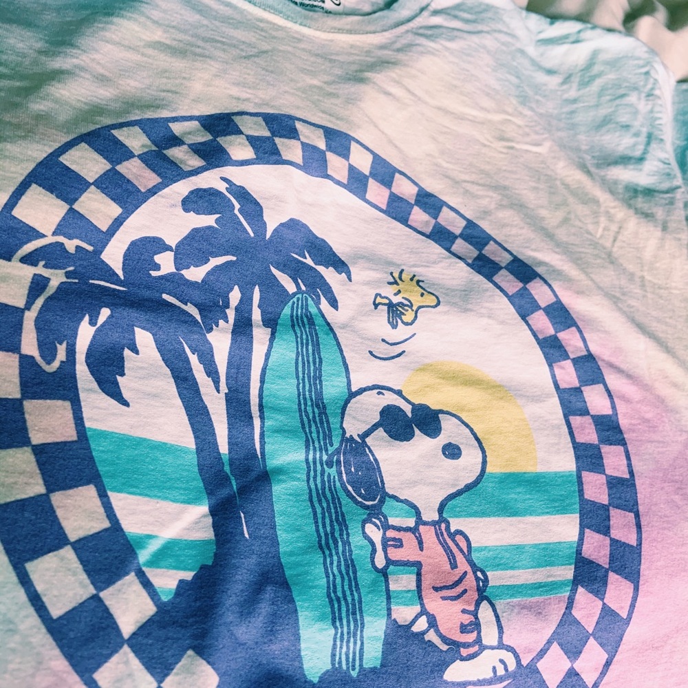 snoopy tee🌻